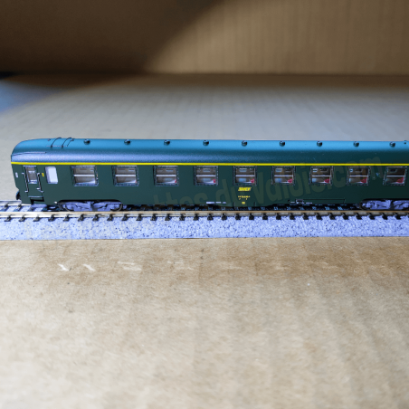 3 voitures DEV AO (A9, 2 x B10), vertes, SNCF- Arnold HN4385- N 1/160 - SNCF - ép. IV