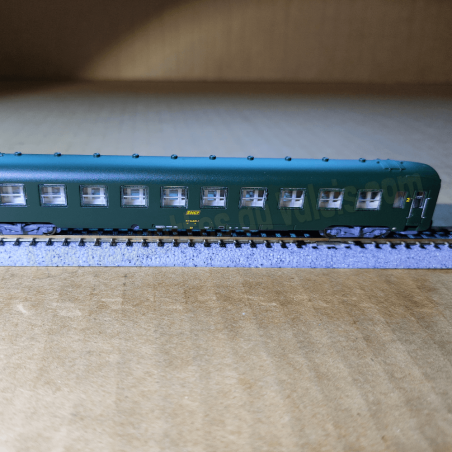 3 voitures DEV AO (A9, 2 x B10), vertes, SNCF- Arnold HN4385- N 1/160 - SNCF - ép. IV