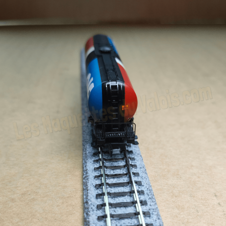 Wagon citerne "Elf" - SNCF - EP IV - Arnold HN6633 - N 1/160