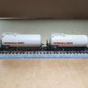 2 wagons-citernes à 3 essieux SNCF « Petroles de l'Ouest », livée grise, ép. IV arnold HN6677