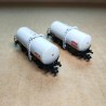 2 wagons-citernes à 3 essieux gris SNCF, AVIA, ép. IV, Arnold HN6676, 1/160