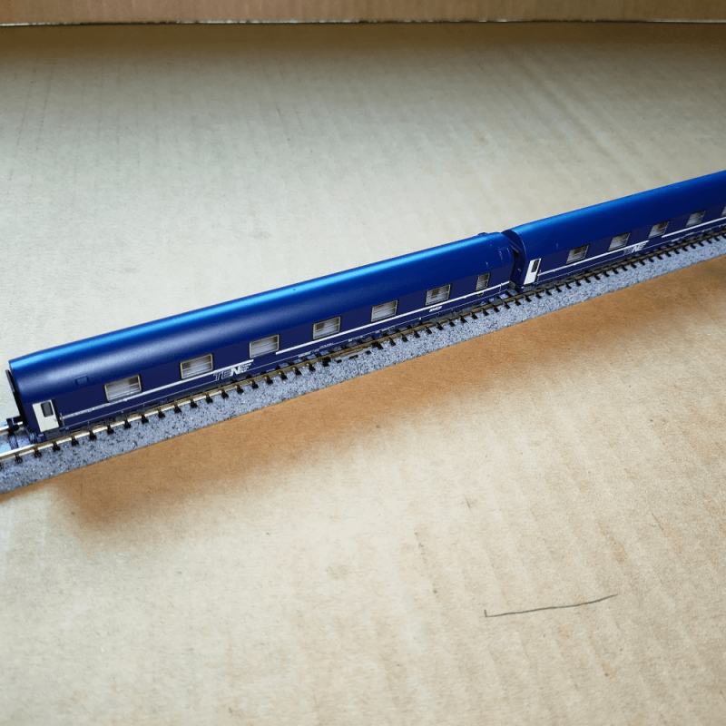 2 unités T2, bleu avec logo nouille livrée, SNCF, ép. IV-V- Arnold HN4405 - N 1/160