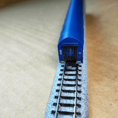2 unités T2, bleu avec logo nouille livrée, SNCF, ép. IV-V- Arnold HN4405 - N 1/160