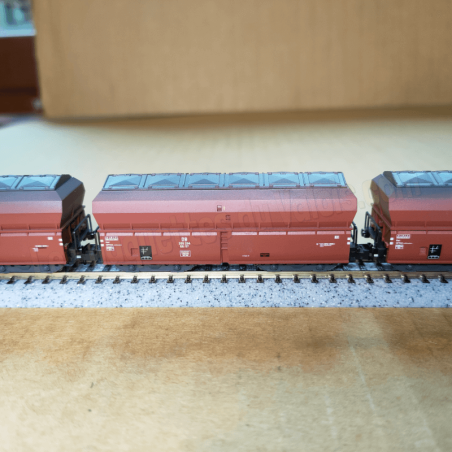 3 wagons trémies type Kkt-57, Ep III – DB – Minitrix 18268 – Échelle N (1:160)