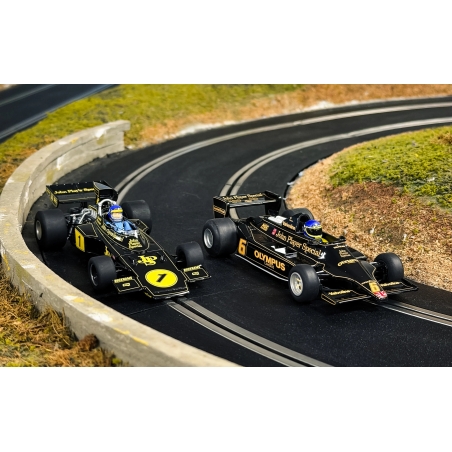 Coffret 2 voitures jumelées Lotus 72 et Lotus 79 – Ronnie Peterson – époque IV – Scalextric C4684A – échelle 1/32