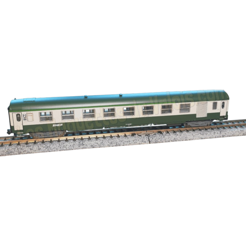 Voiture grandes lignes 2e classe B10, SNCF, époque V, Minitrix 18466, échelle N 1/160
