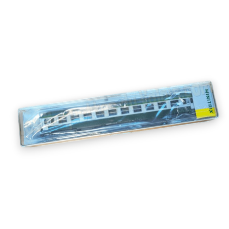 Voiture UIC mixte 2e classe/fourgon B7D, SNCF, époque IV/V, Minitrix 18463, échelle N 1/160
